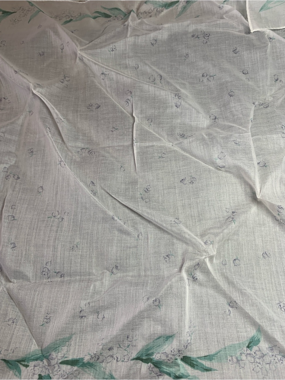 Dior Floral Mini Scarf in White and Green - Picture 6 of 16
